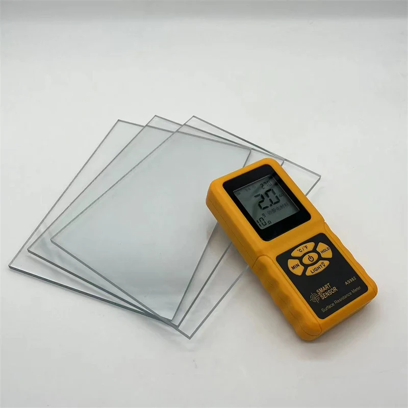 Langvarig antistatisk polykarbonatark
